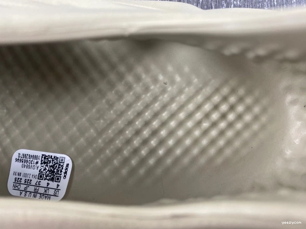 Stone GV6840 Foam RNR Yeezy Salt Adidas 1005
